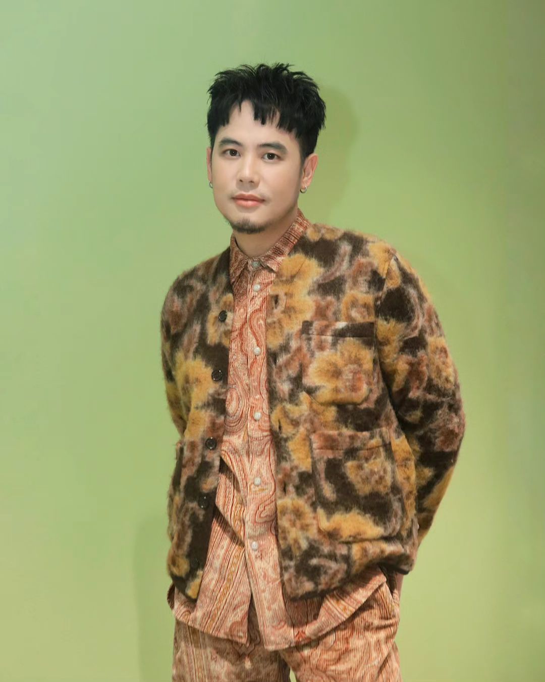 อ๋อง - เขมรัชต์ สุนทรนนท์