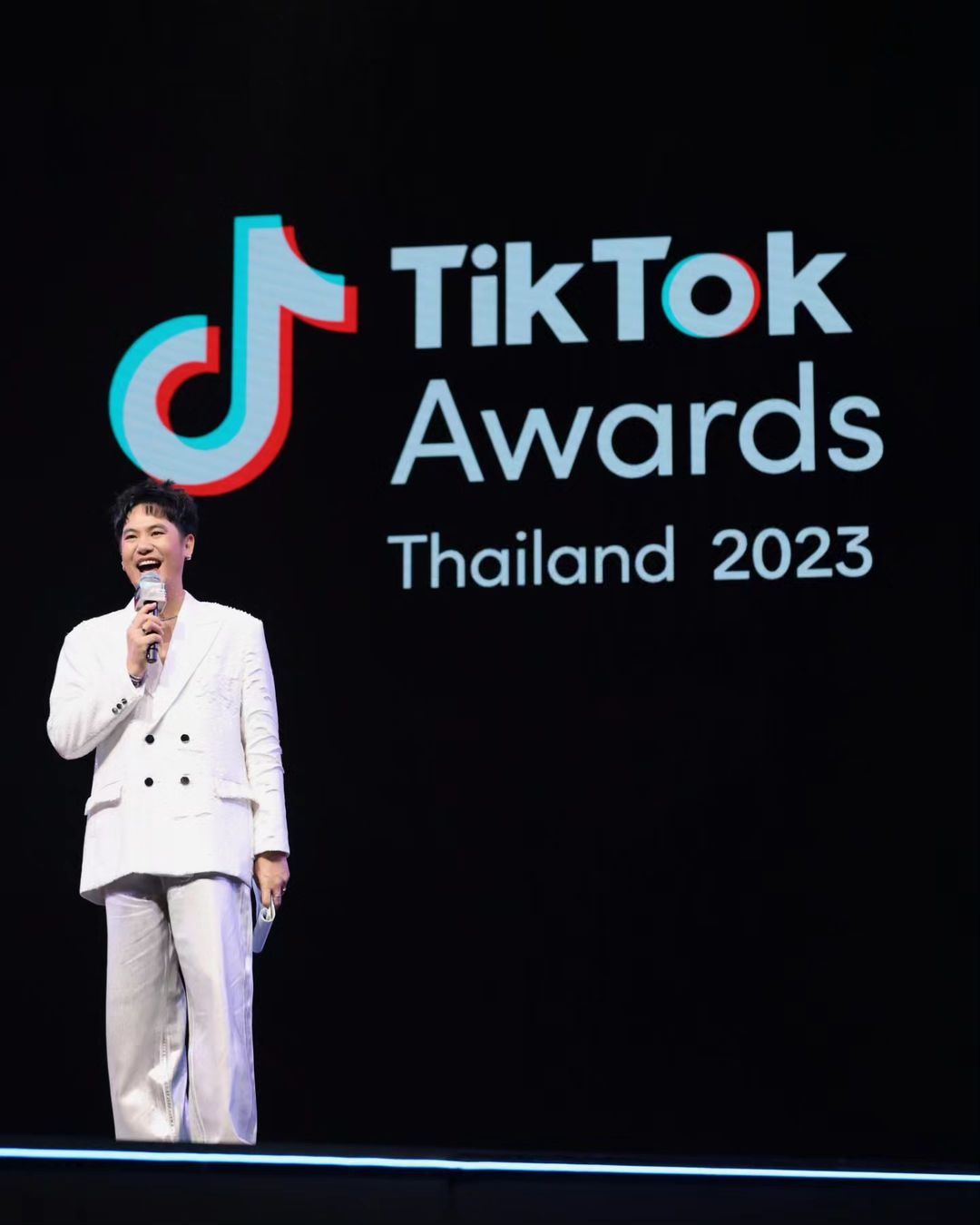 อ๋อง - เขมรัชต์ สุนทรนนท์