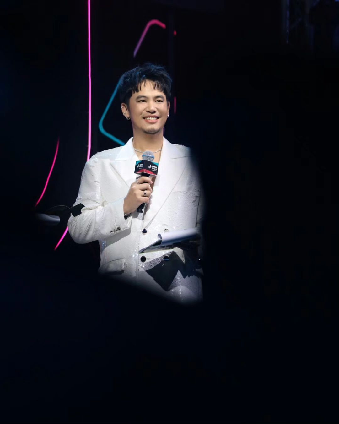 อ๋อง - เขมรัชต์ สุนทรนนท์