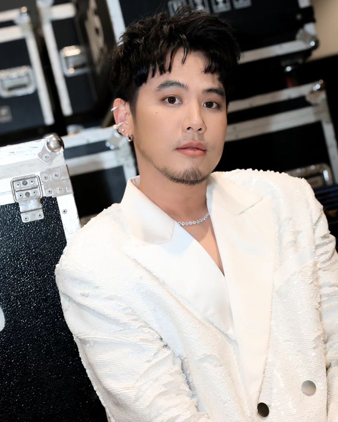 อ๋อง - เขมรัชต์ สุนทรนนท์
