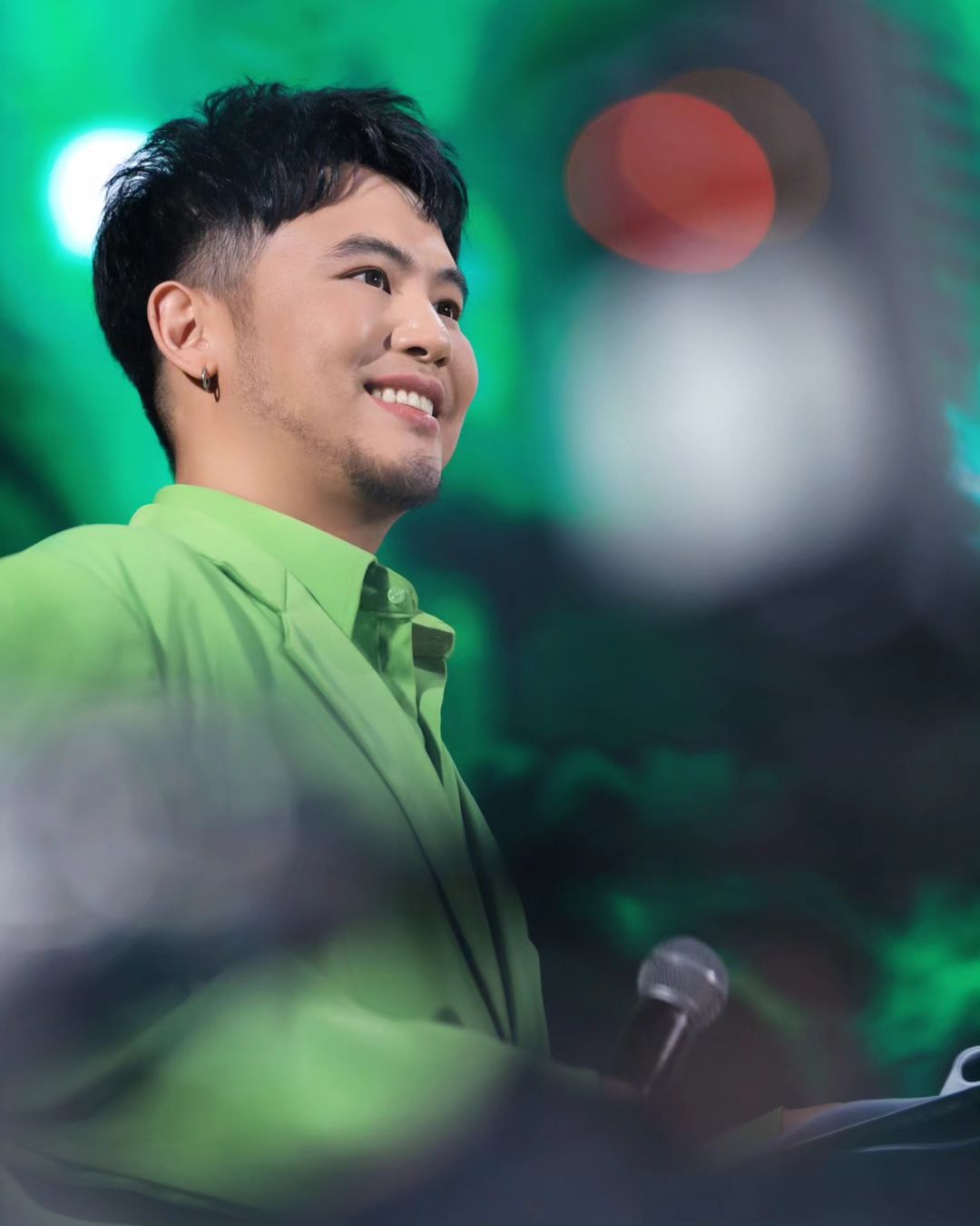 อ๋อง - เขมรัชต์ สุนทรนนท์