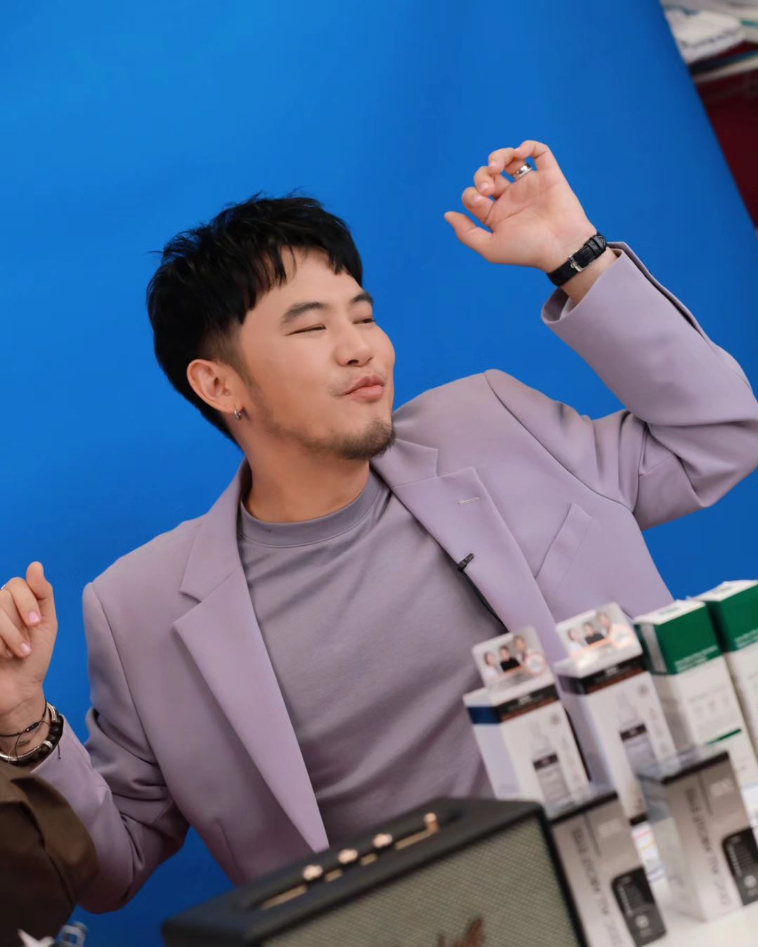 อ๋อง - เขมรัชต์ สุนทรนนท์