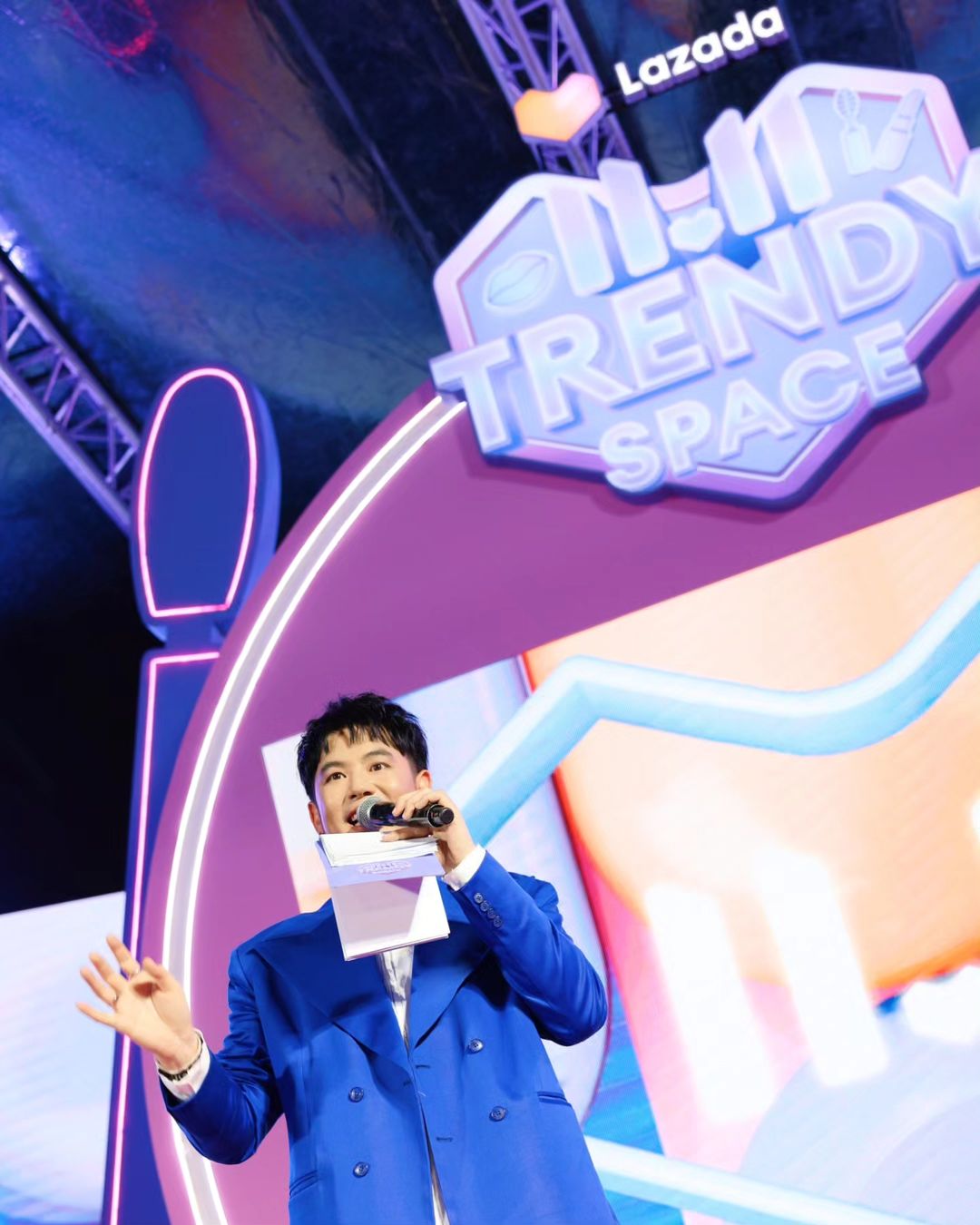 อ๋อง - เขมรัชต์ สุนทรนนท์