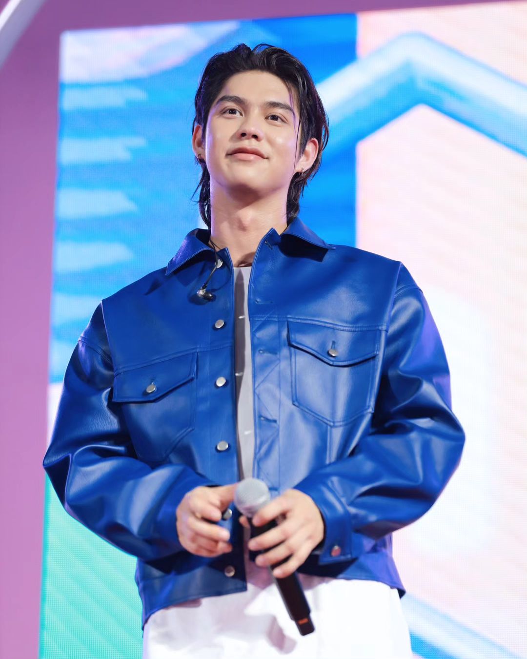 อ๋อง - เขมรัชต์ สุนทรนนท์