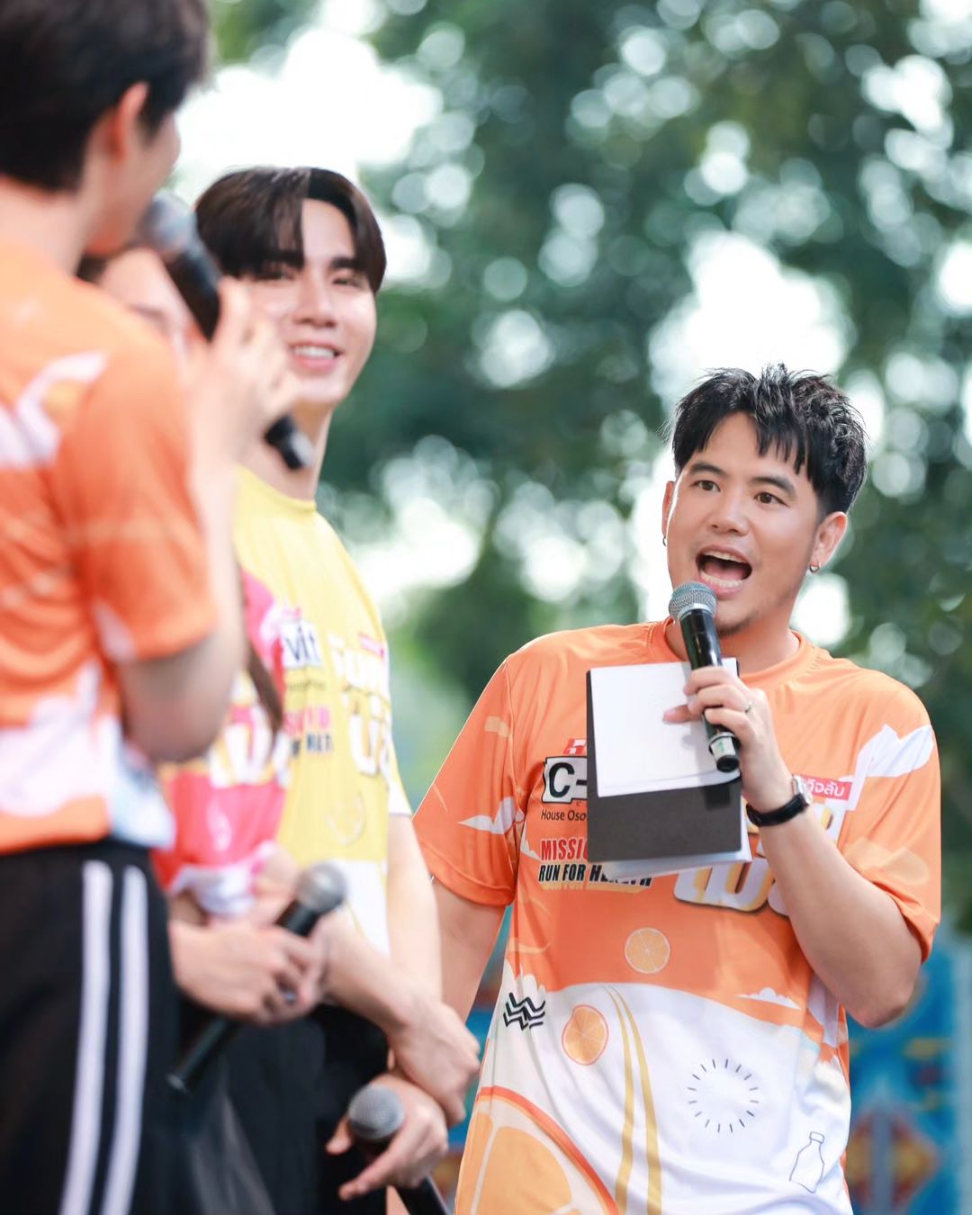 อ๋อง - เขมรัชต์ สุนทรนนท์