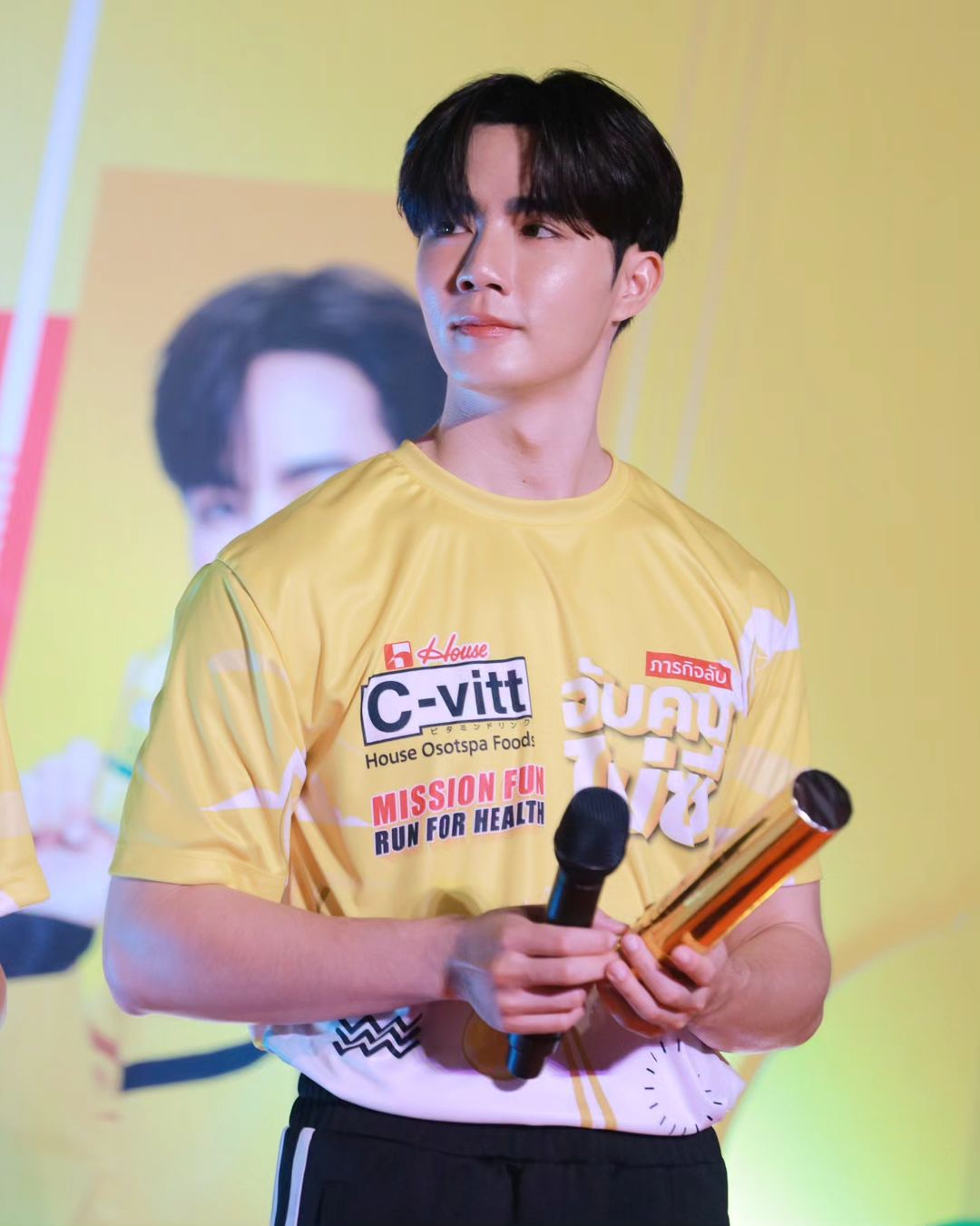 อ๋อง - เขมรัชต์ สุนทรนนท์