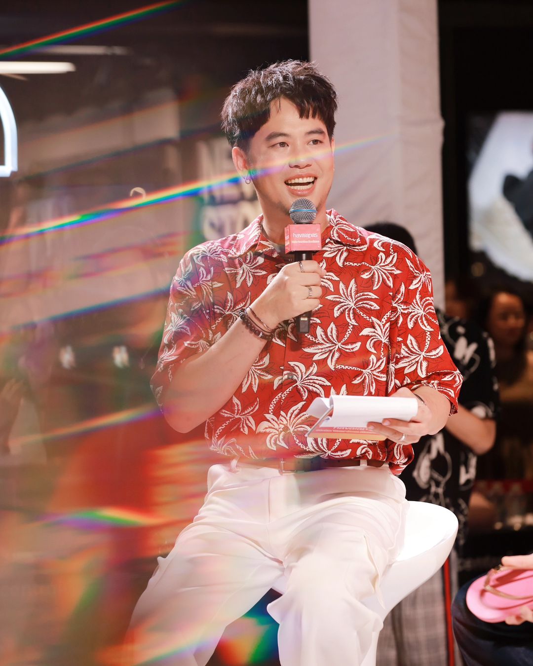 อ๋อง - เขมรัชต์ สุนทรนนท์