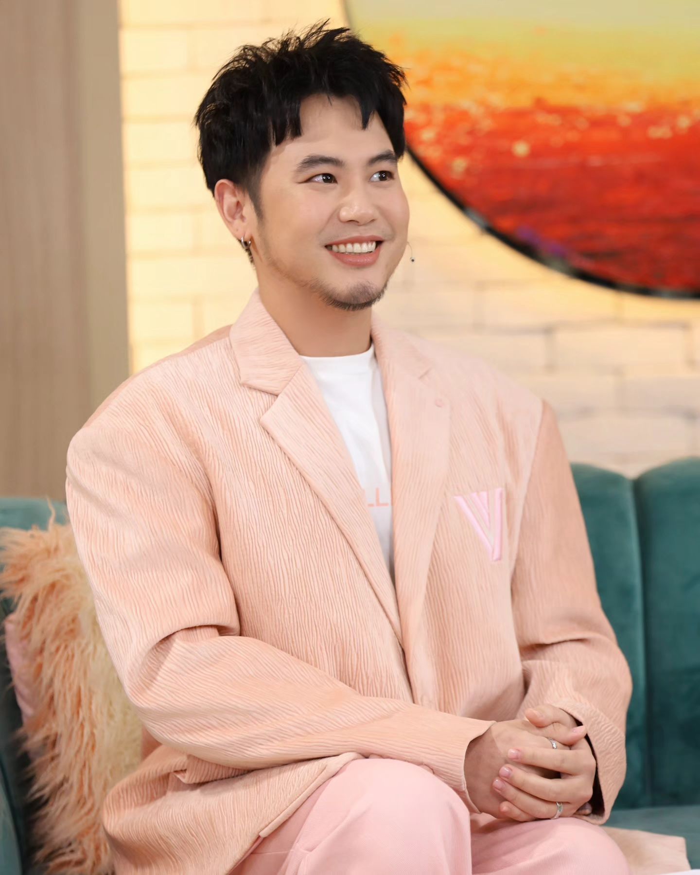 อ๋อง - เขมรัชต์ สุนทรนนท์