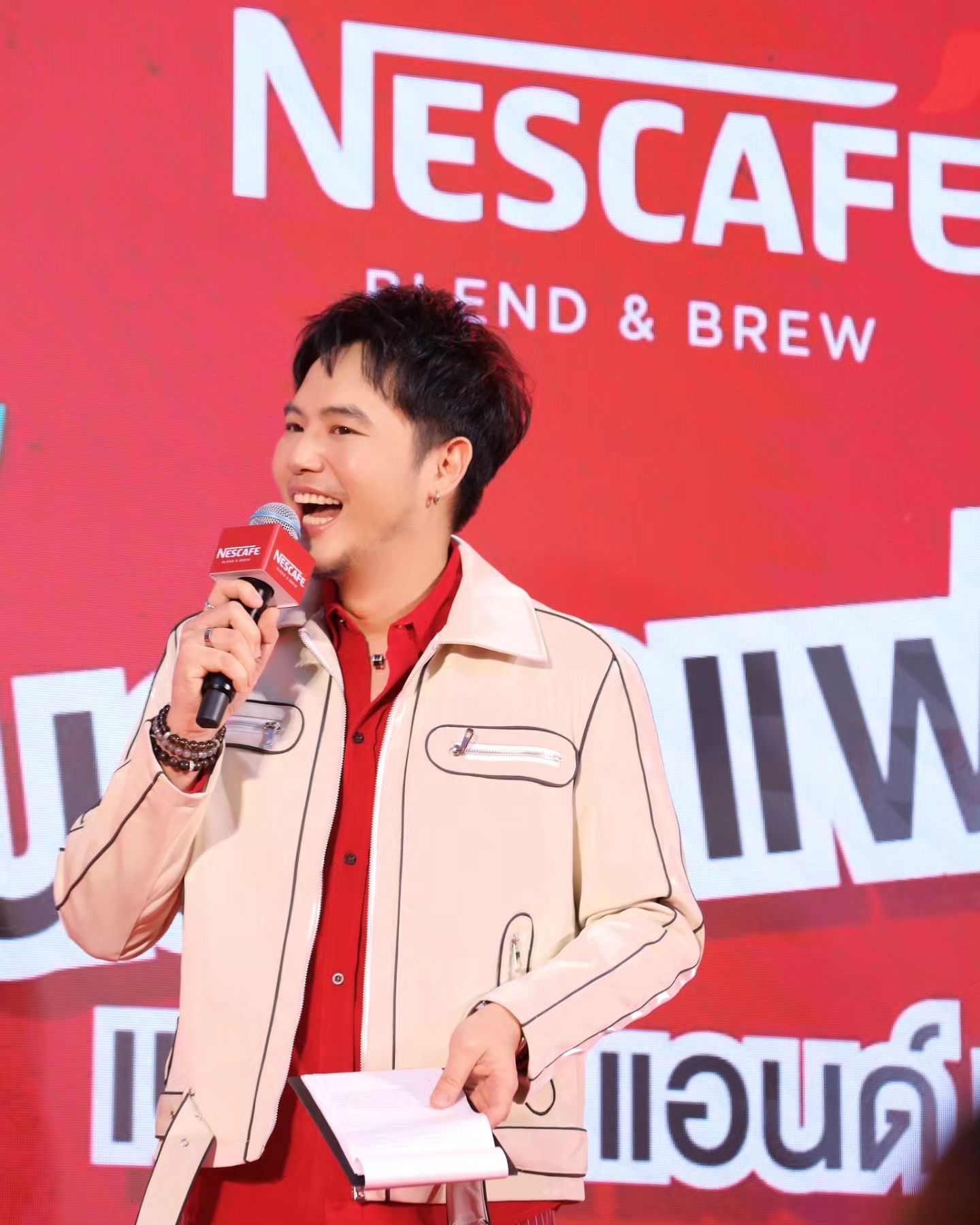 อ๋อง - เขมรัชต์ สุนทรนนท์