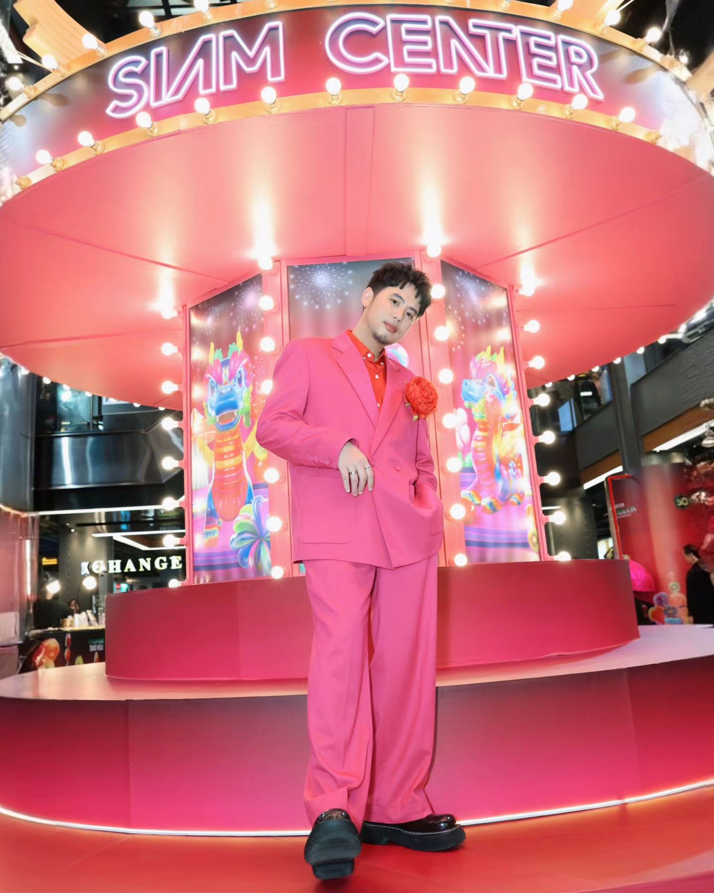 อ๋อง - เขมรัชต์ สุนทรนนท์