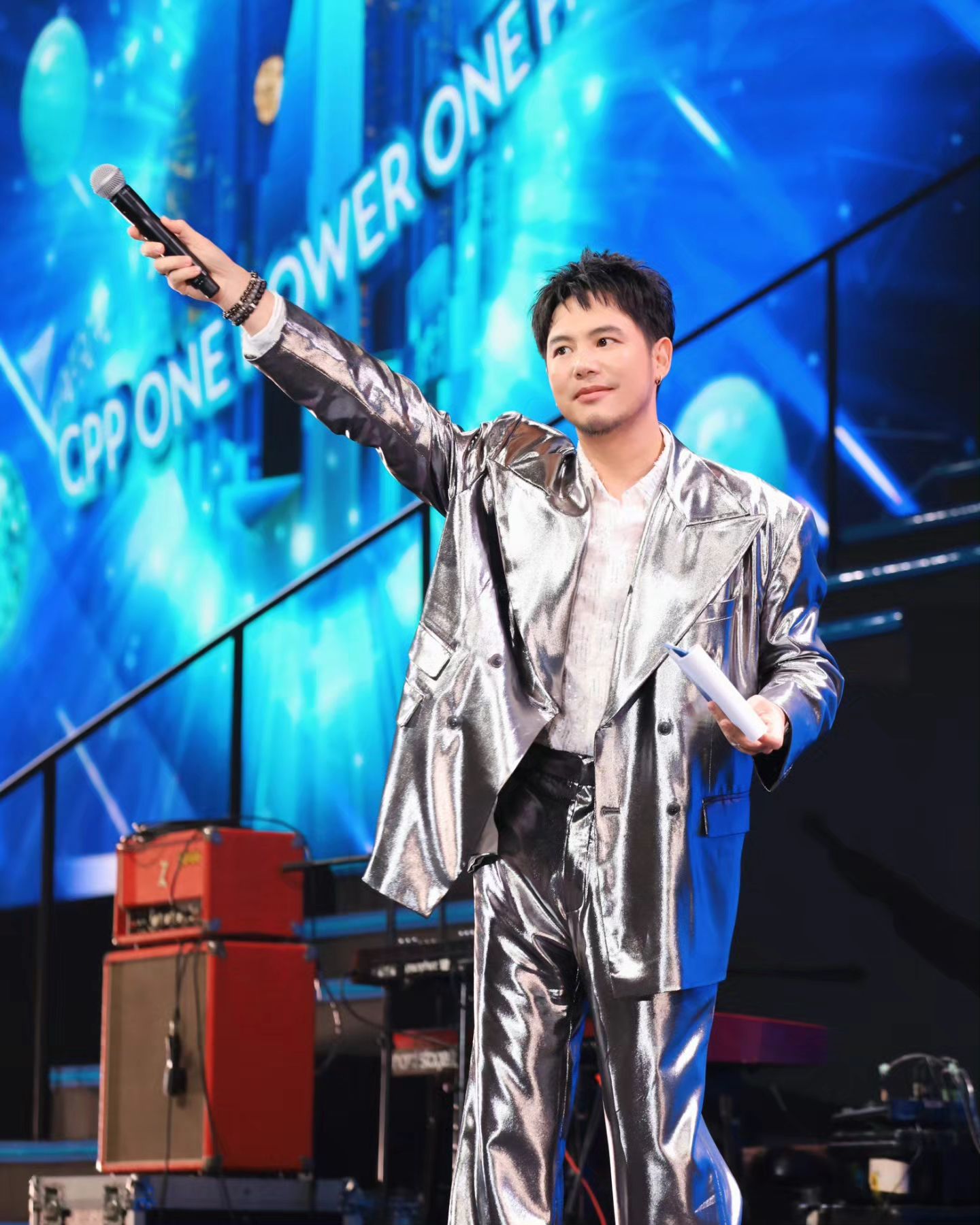 อ๋อง - เขมรัชต์ สุนทรนนท์