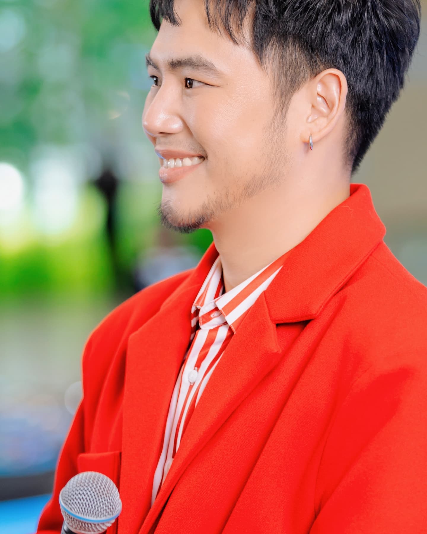 อ๋อง - เขมรัชต์ สุนทรนนท์