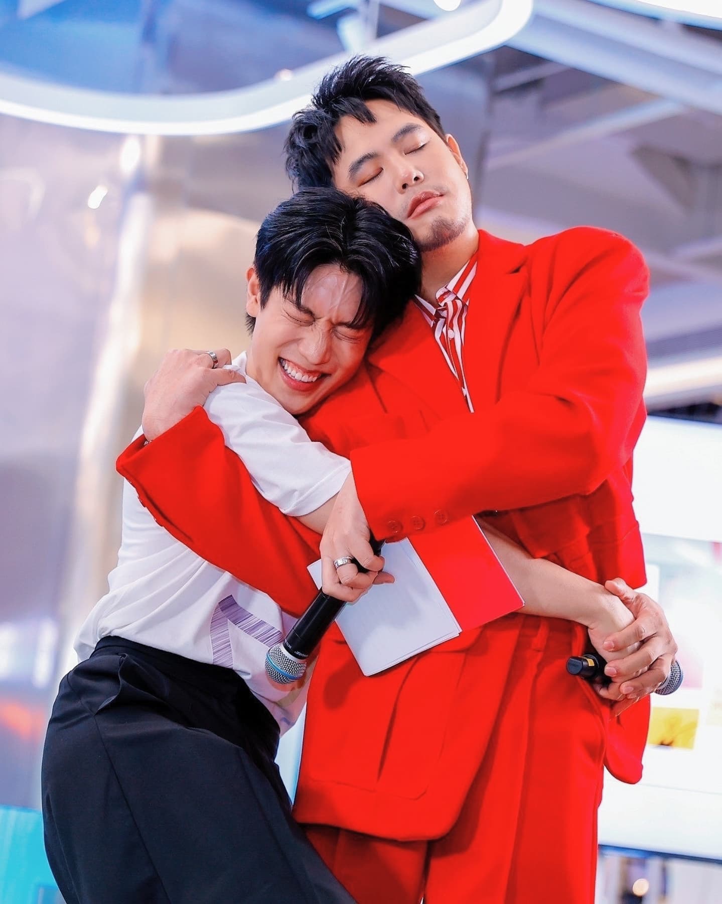 อ๋อง - เขมรัชต์ สุนทรนนท์