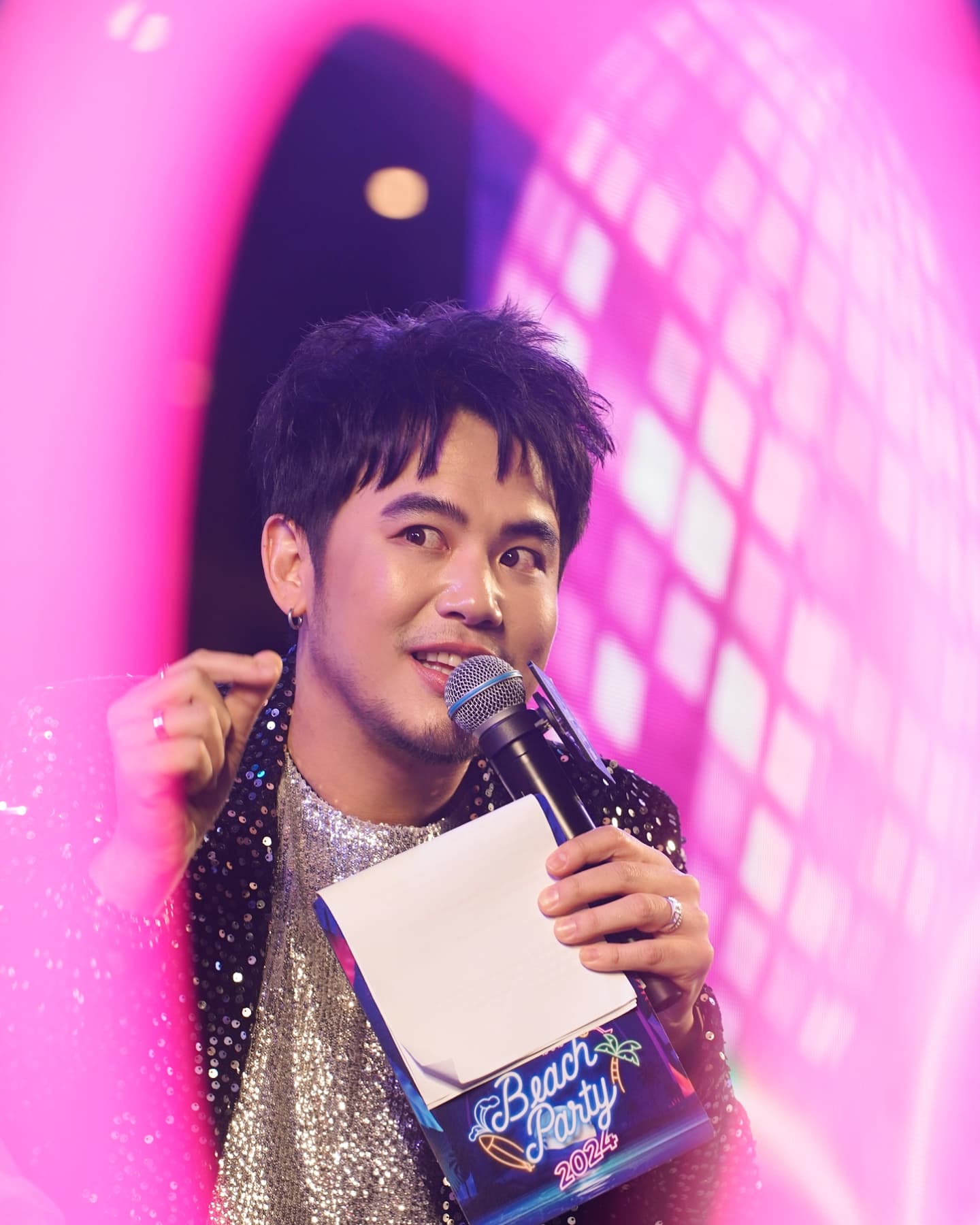 อ๋อง - เขมรัชต์ สุนทรนนท์