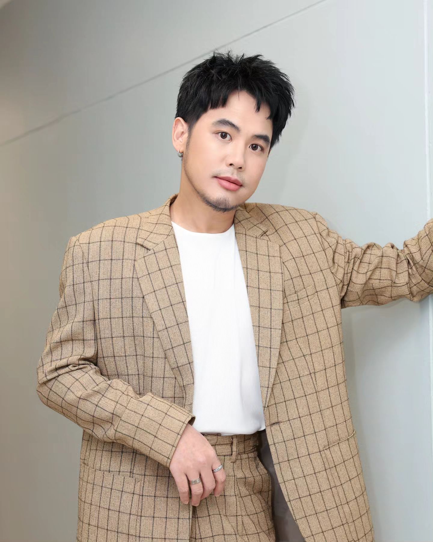 อ๋อง - เขมรัชต์ สุนทรนนท์