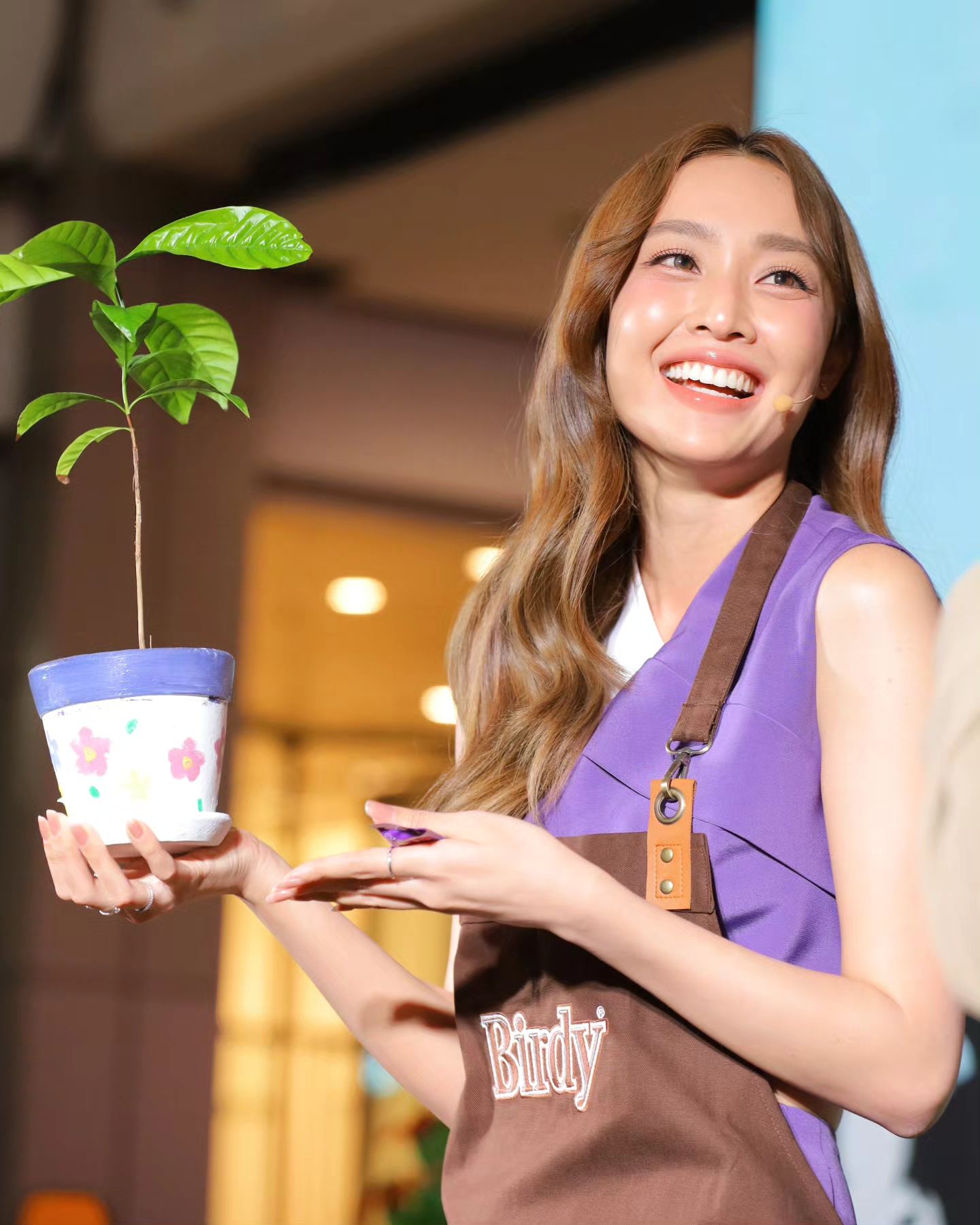 อ๋อง - เขมรัชต์ สุนทรนนท์