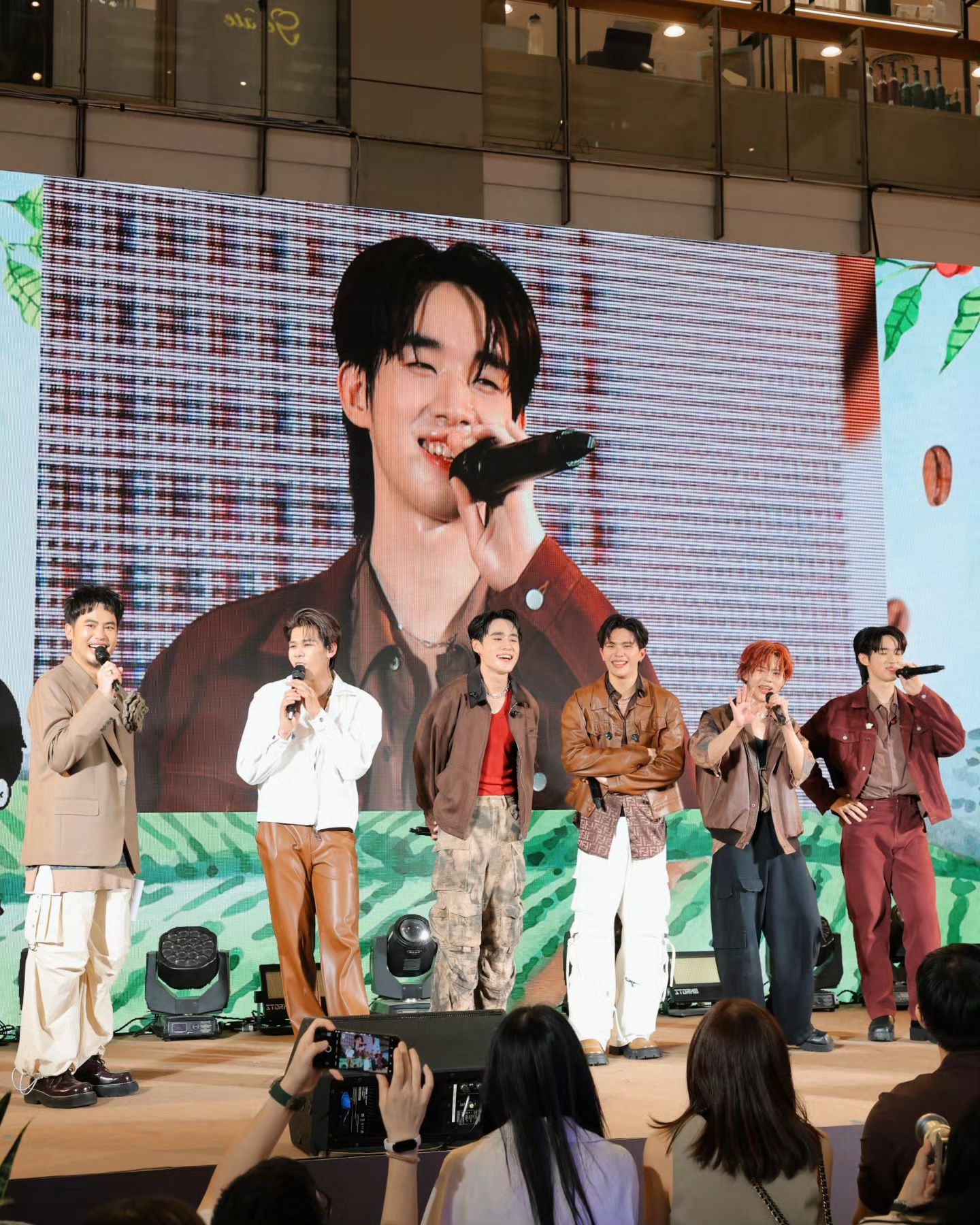 อ๋อง - เขมรัชต์ สุนทรนนท์