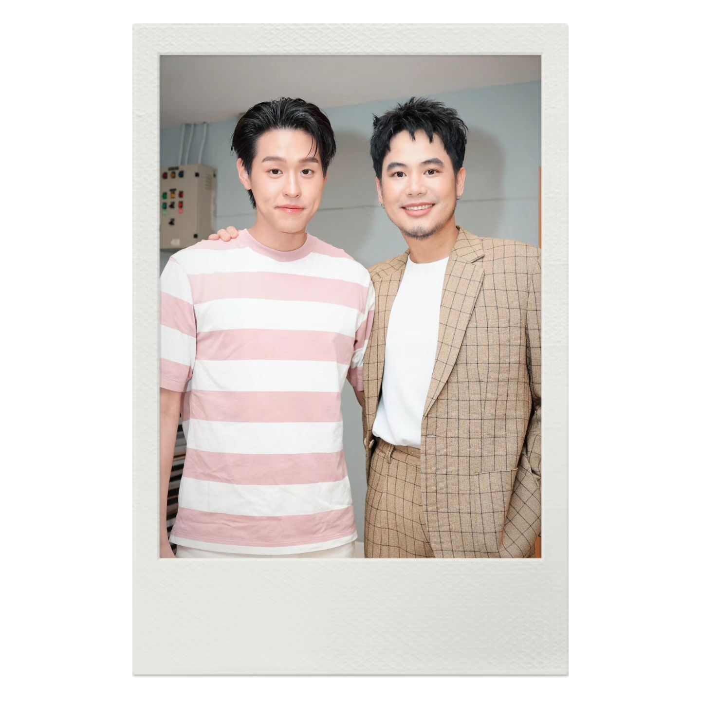 อ๋อง - เขมรัชต์ สุนทรนนท์