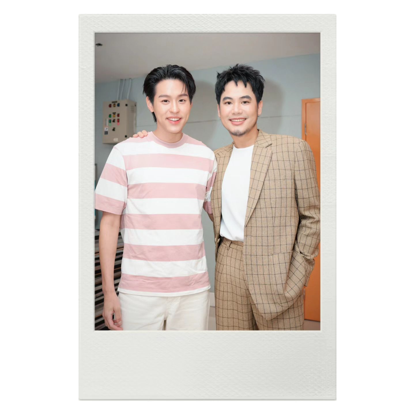 อ๋อง - เขมรัชต์ สุนทรนนท์