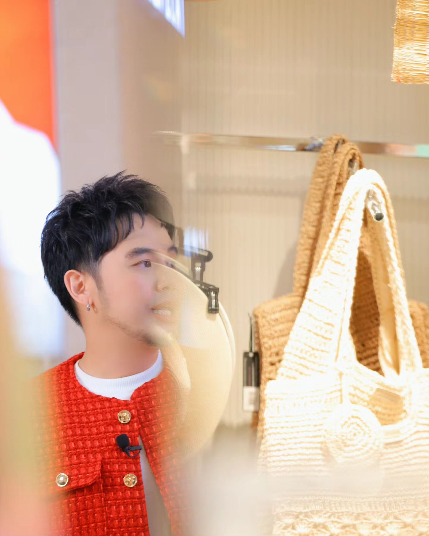 อ๋อง - เขมรัชต์ สุนทรนนท์