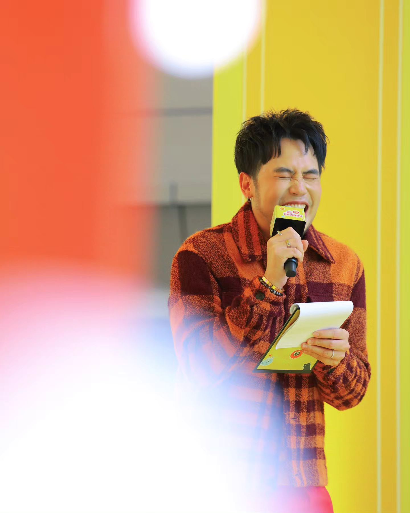 อ๋อง - เขมรัชต์ สุนทรนนท์