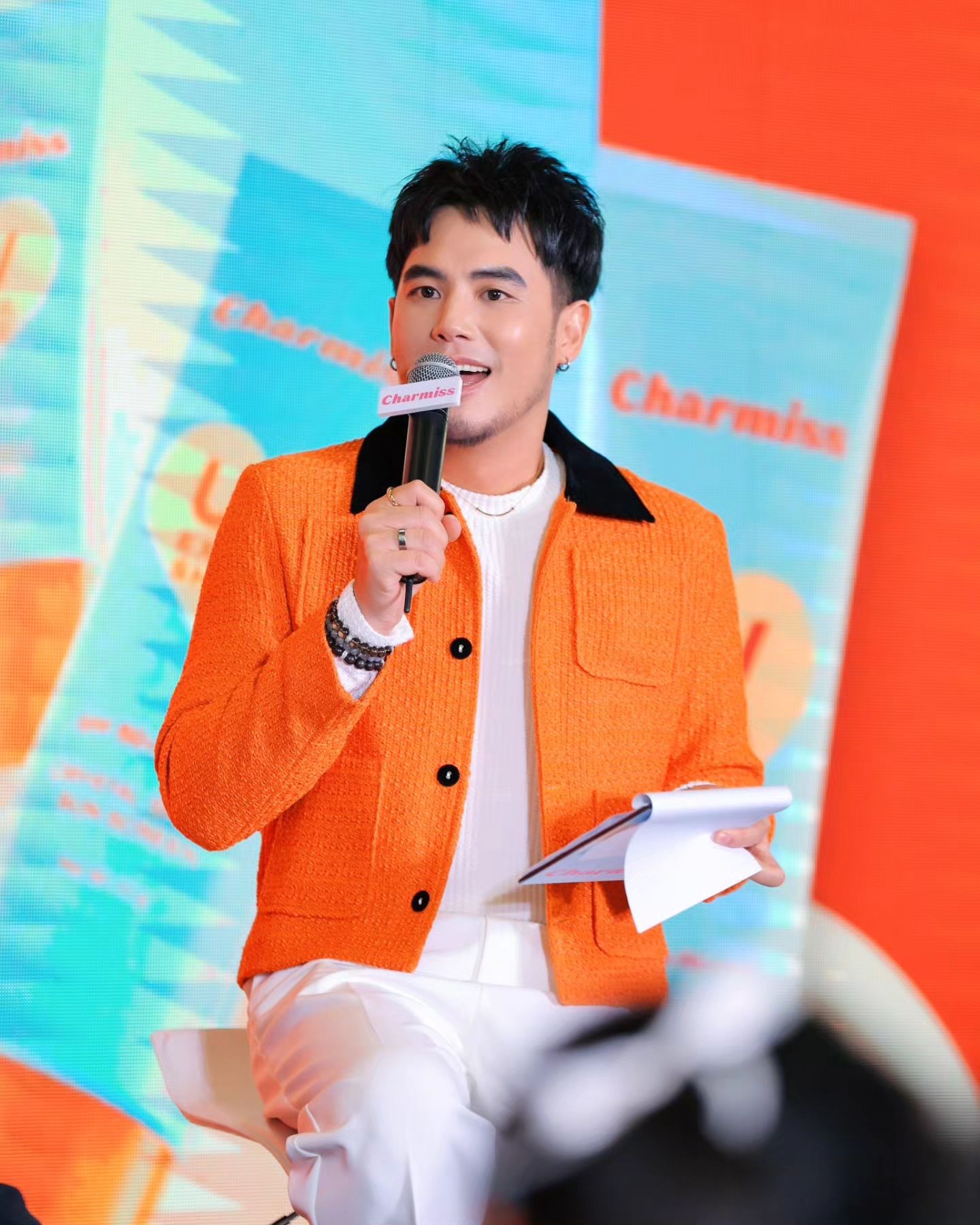 อ๋อง - เขมรัชต์ สุนทรนนท์