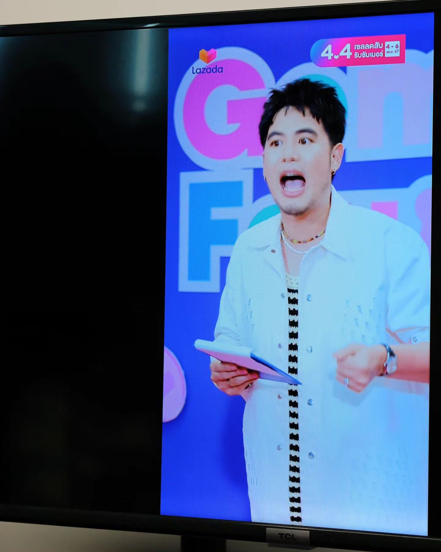 อ๋อง - เขมรัชต์ สุนทรนนท์
