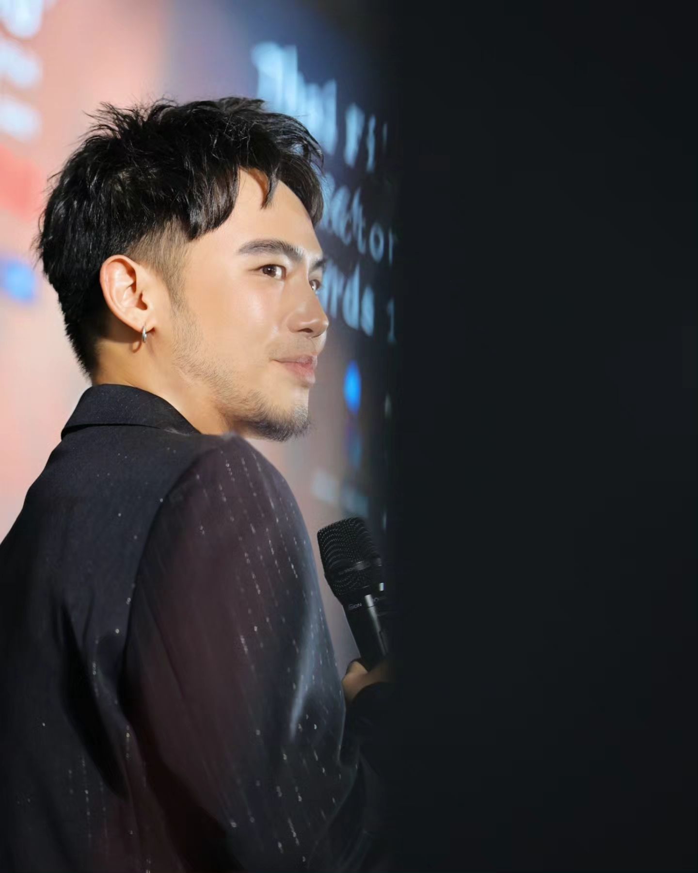 อ๋อง - เขมรัชต์ สุนทรนนท์
