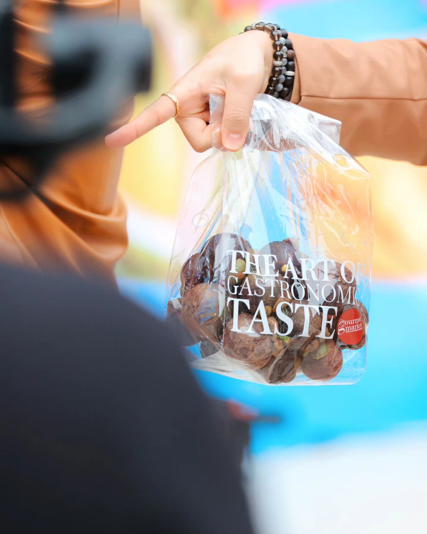 อ๋อง - เขมรัชต์ สุนทรนนท์