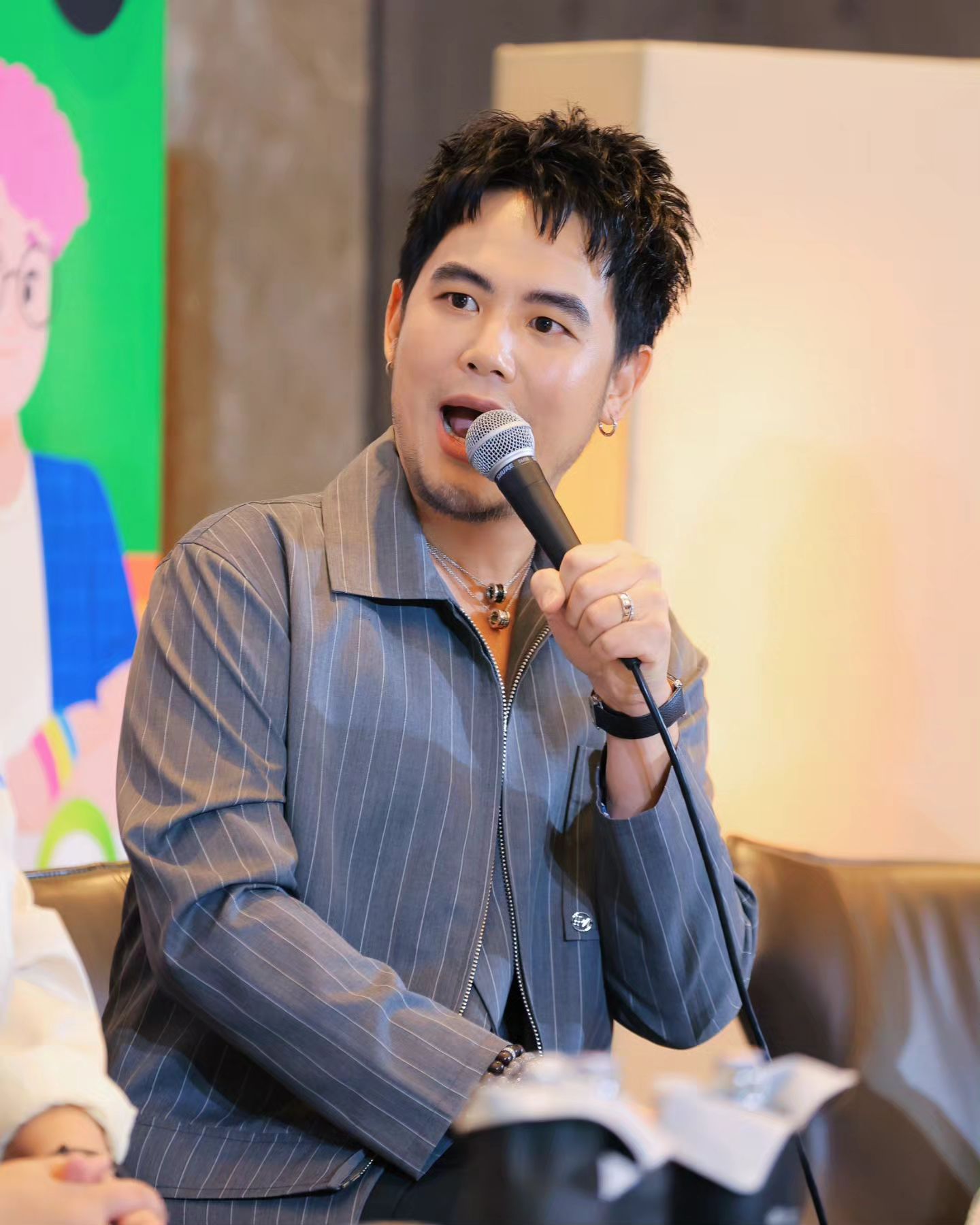 อ๋อง - เขมรัชต์ สุนทรนนท์