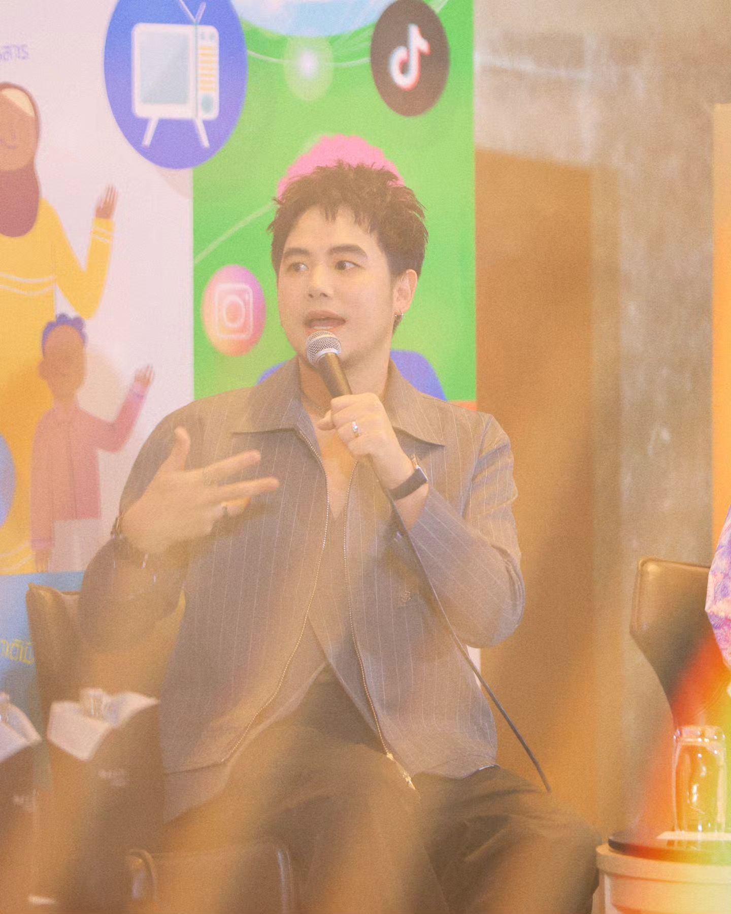 อ๋อง - เขมรัชต์ สุนทรนนท์