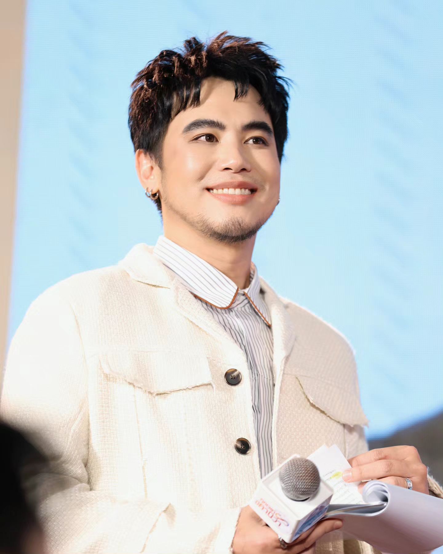 อ๋อง - เขมรัชต์ สุนทรนนท์