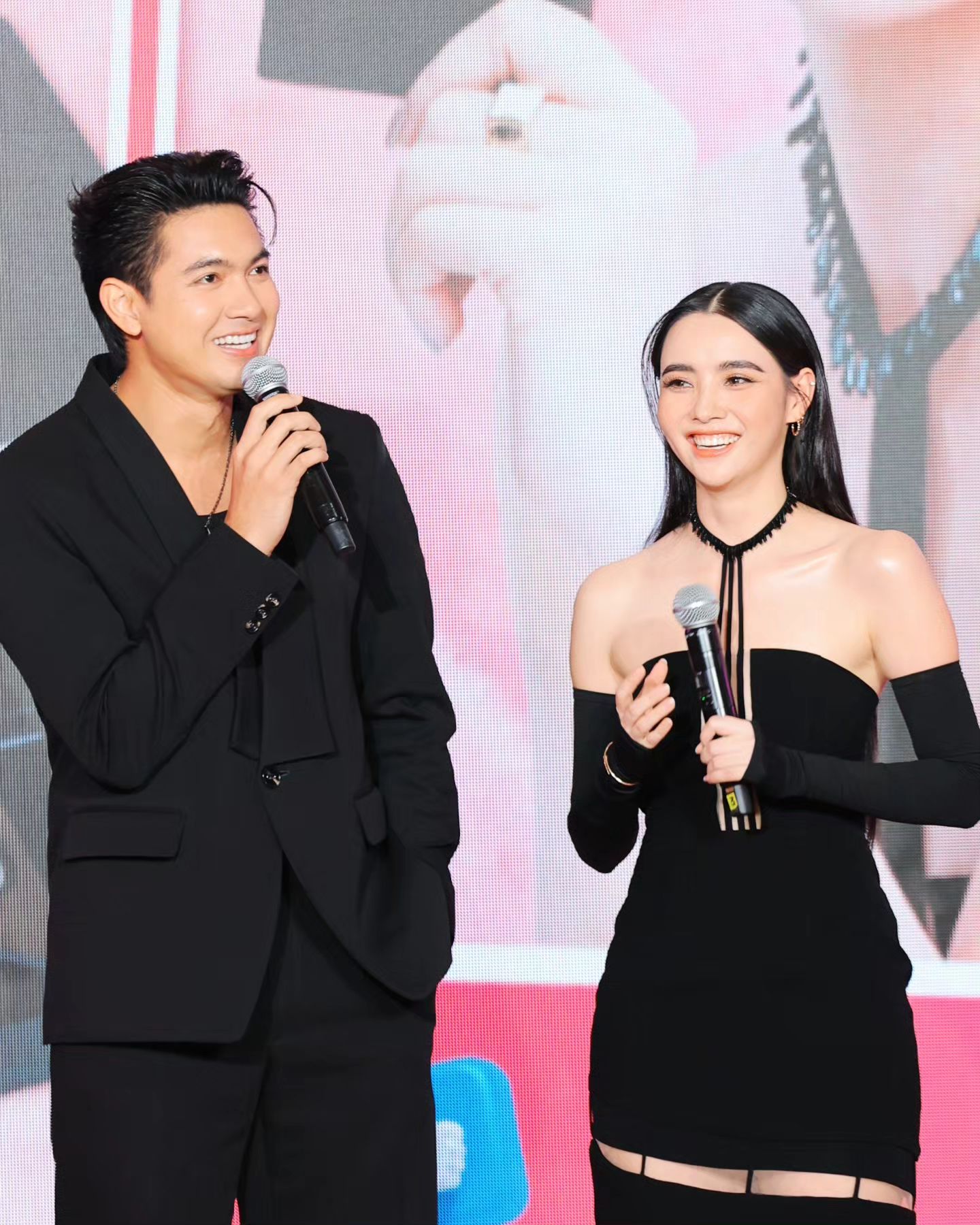 อ๋อง - เขมรัชต์ สุนทรนนท์
