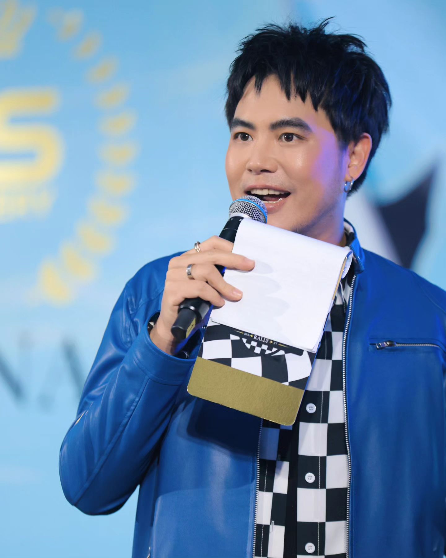 อ๋อง - เขมรัชต์ สุนทรนนท์