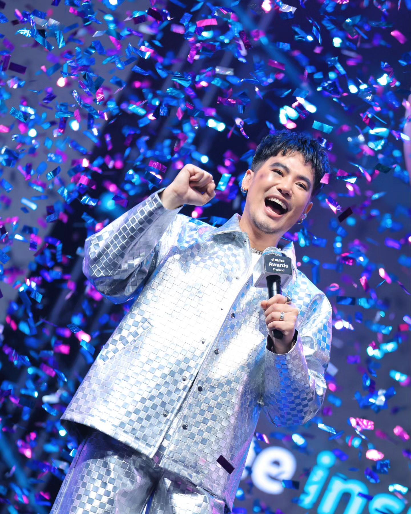 อ๋อง - เขมรัชต์ สุนทรนนท์
