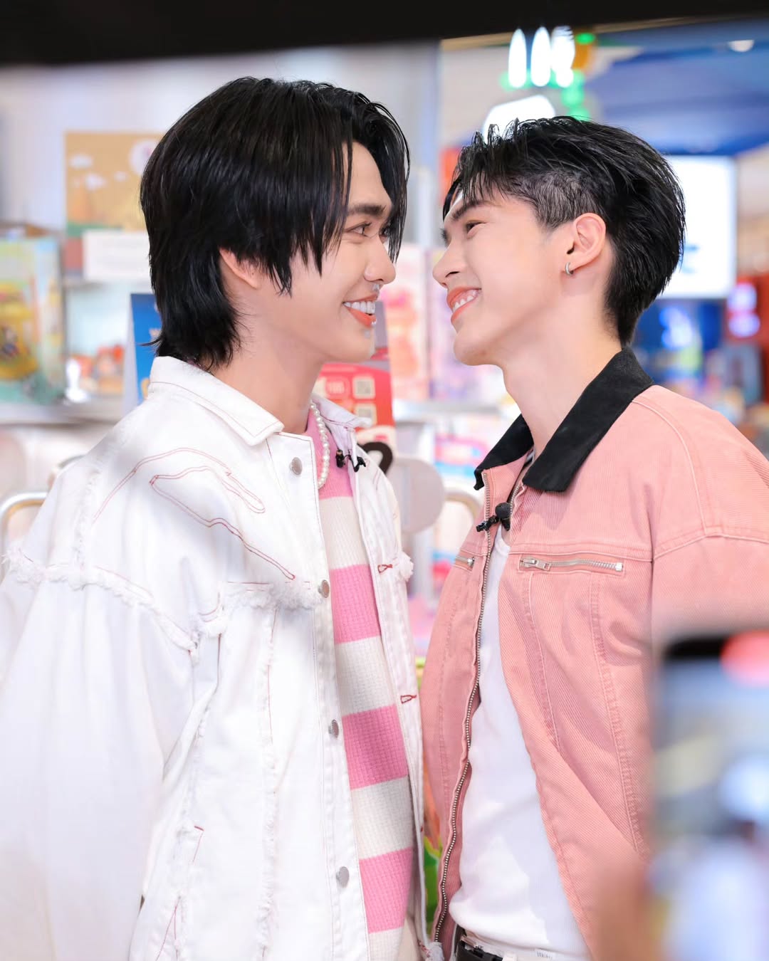 อ๋อง - เขมรัชต์ สุนทรนนท์