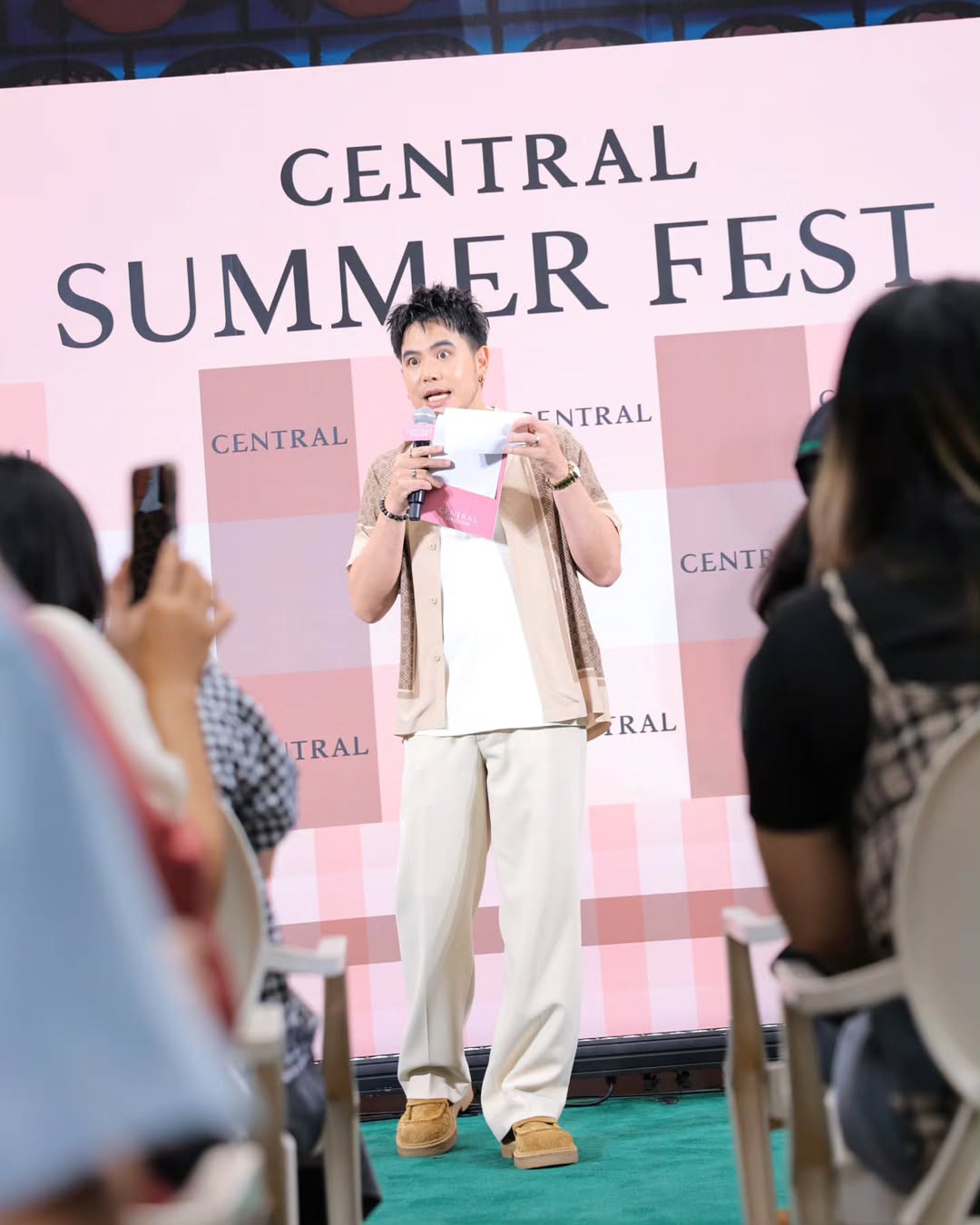 อ๋อง - เขมรัชต์ สุนทรนนท์