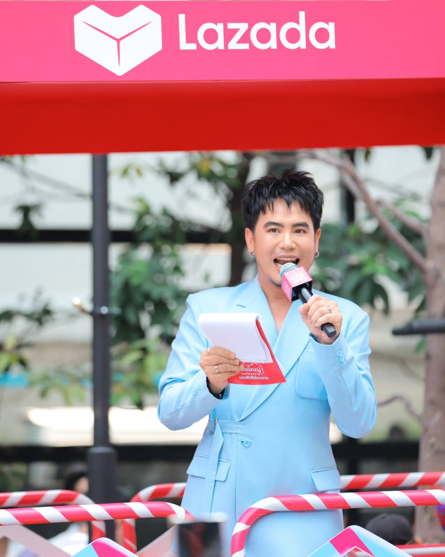 อ๋อง - เขมรัชต์ สุนทรนนท์