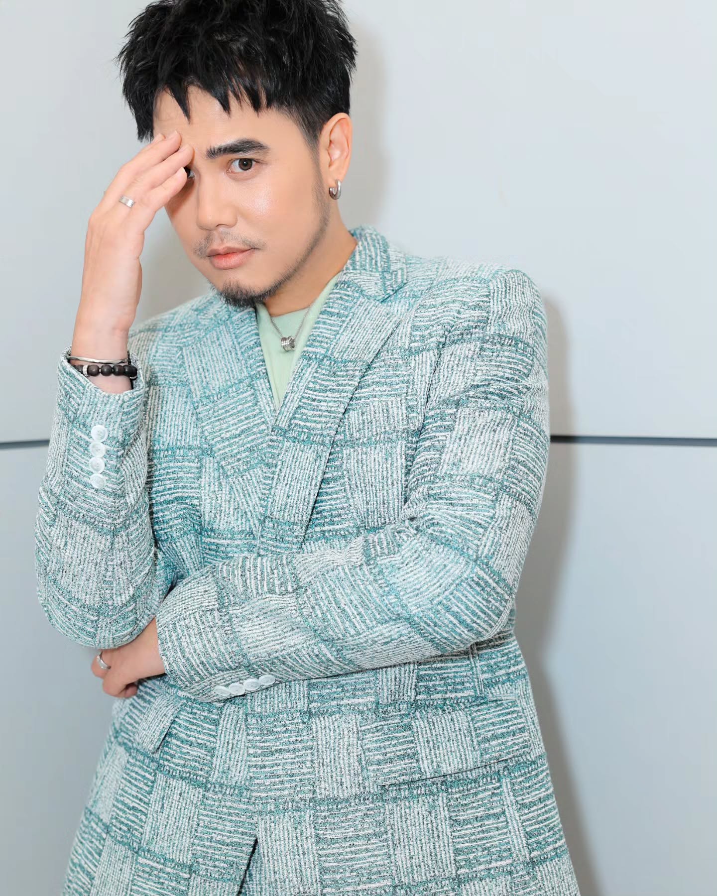 อ๋อง - เขมรัชต์ สุนทรนนท์