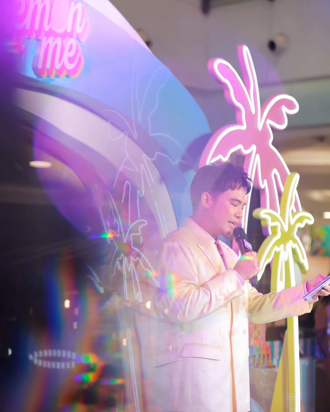 อ๋อง - เขมรัชต์ สุนทรนนท์