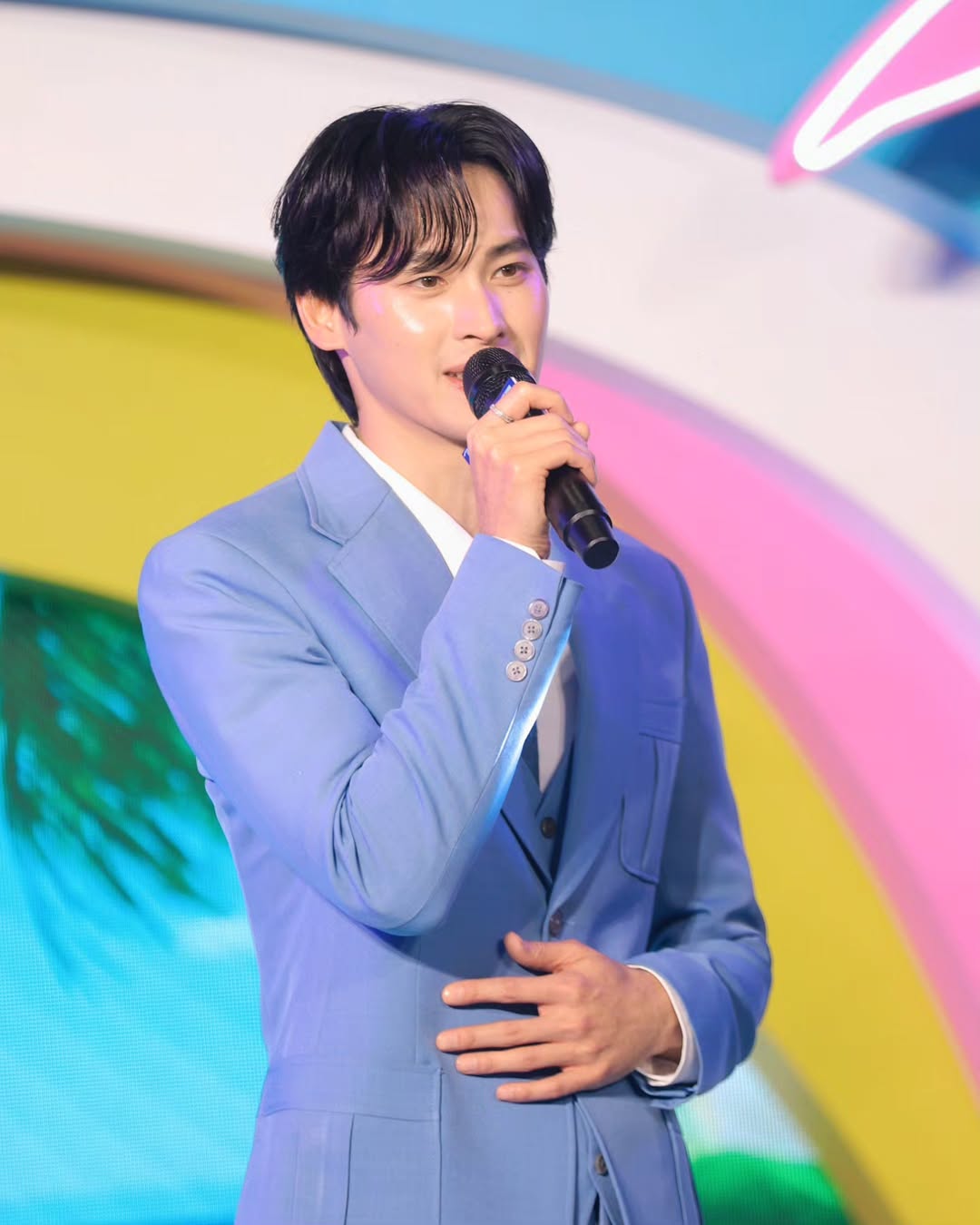 อ๋อง - เขมรัชต์ สุนทรนนท์