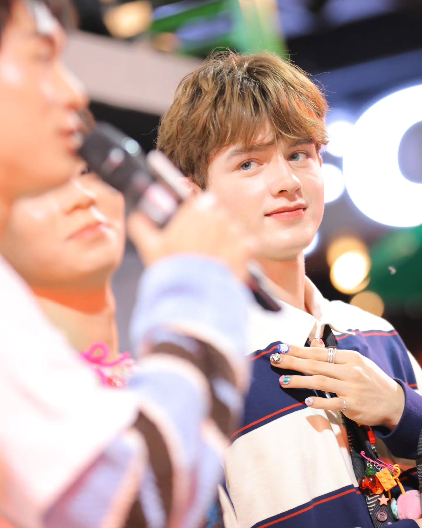 อ๋อง - เขมรัชต์ สุนทรนนท์