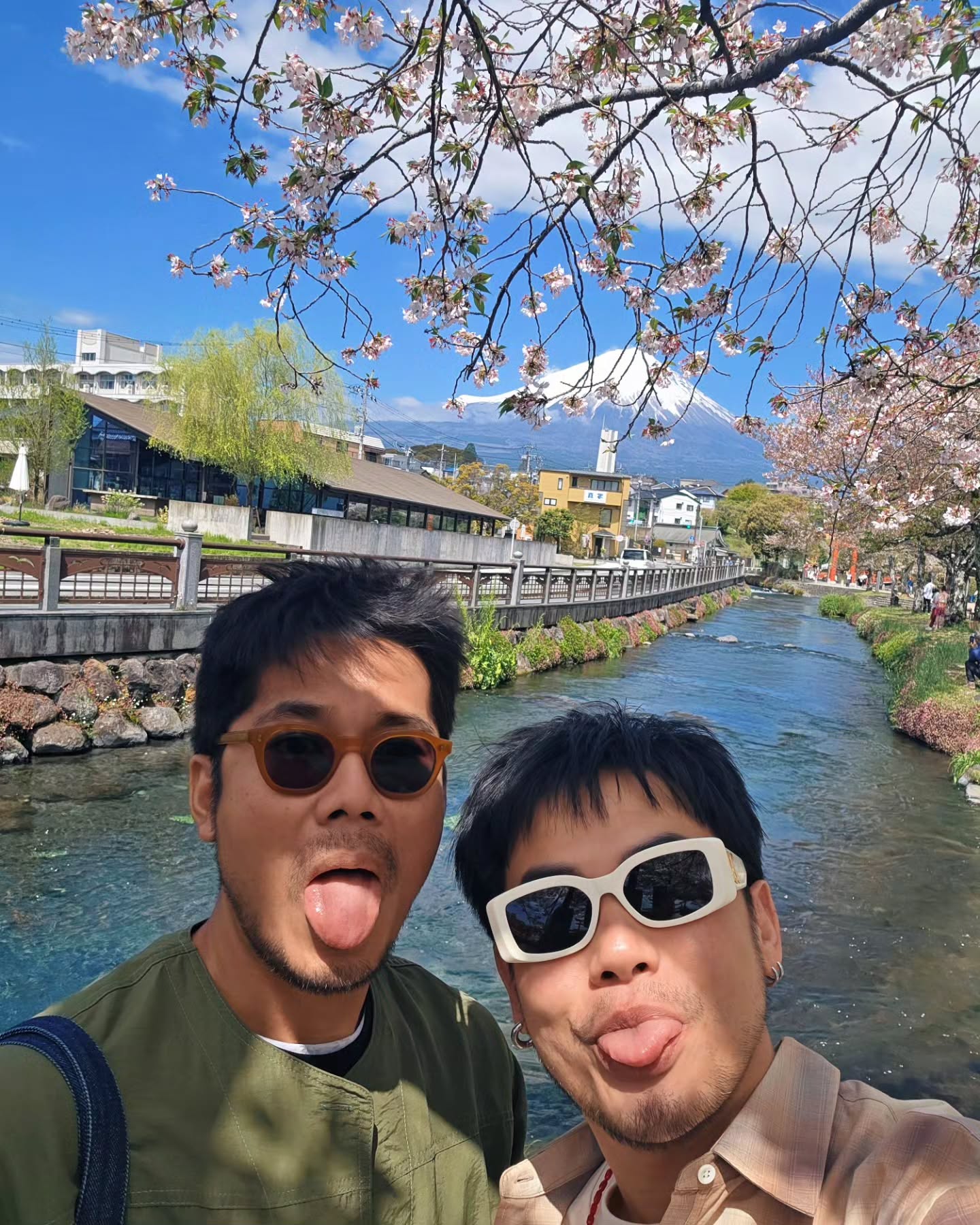 อ๋อง - เขมรัชต์ สุนทรนนท์