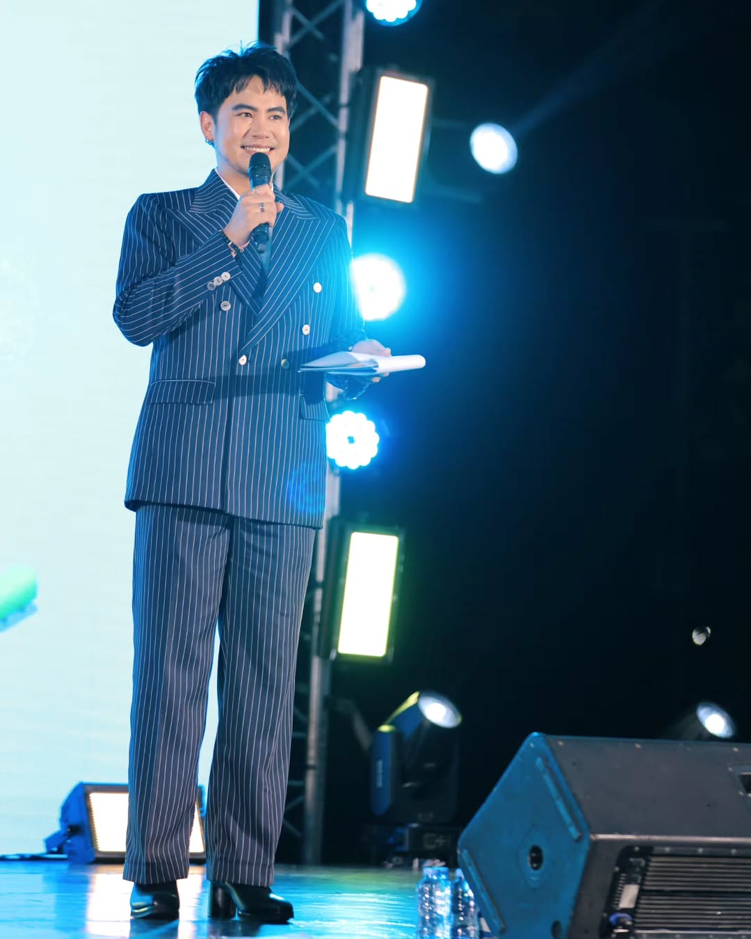 อ๋อง - เขมรัชต์ สุนทรนนท์