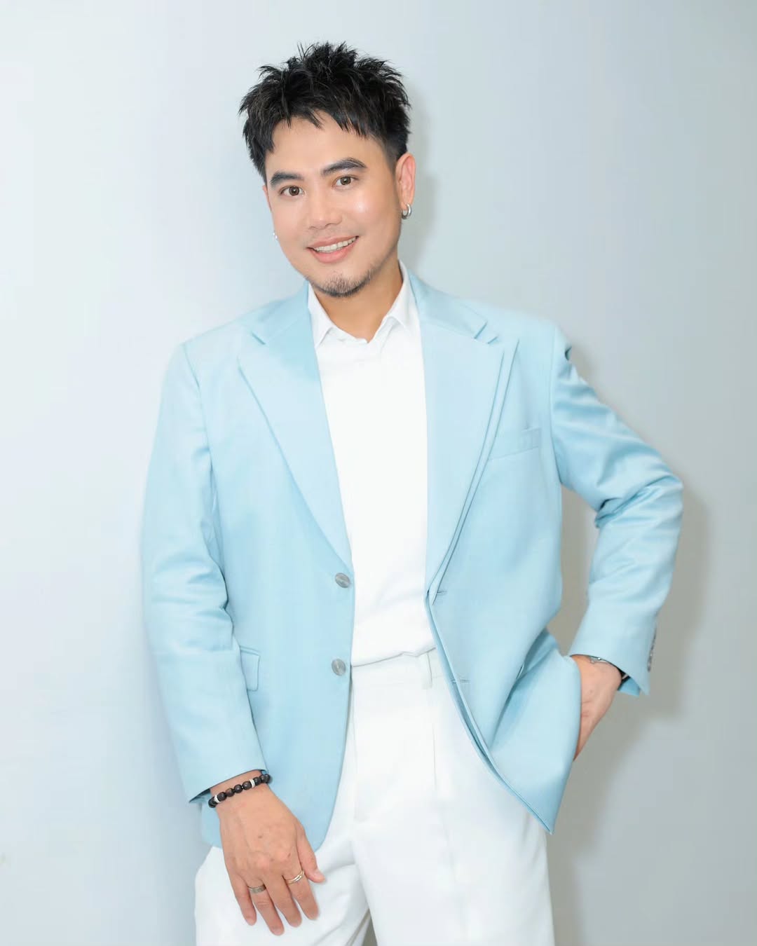 อ๋อง - เขมรัชต์ สุนทรนนท์