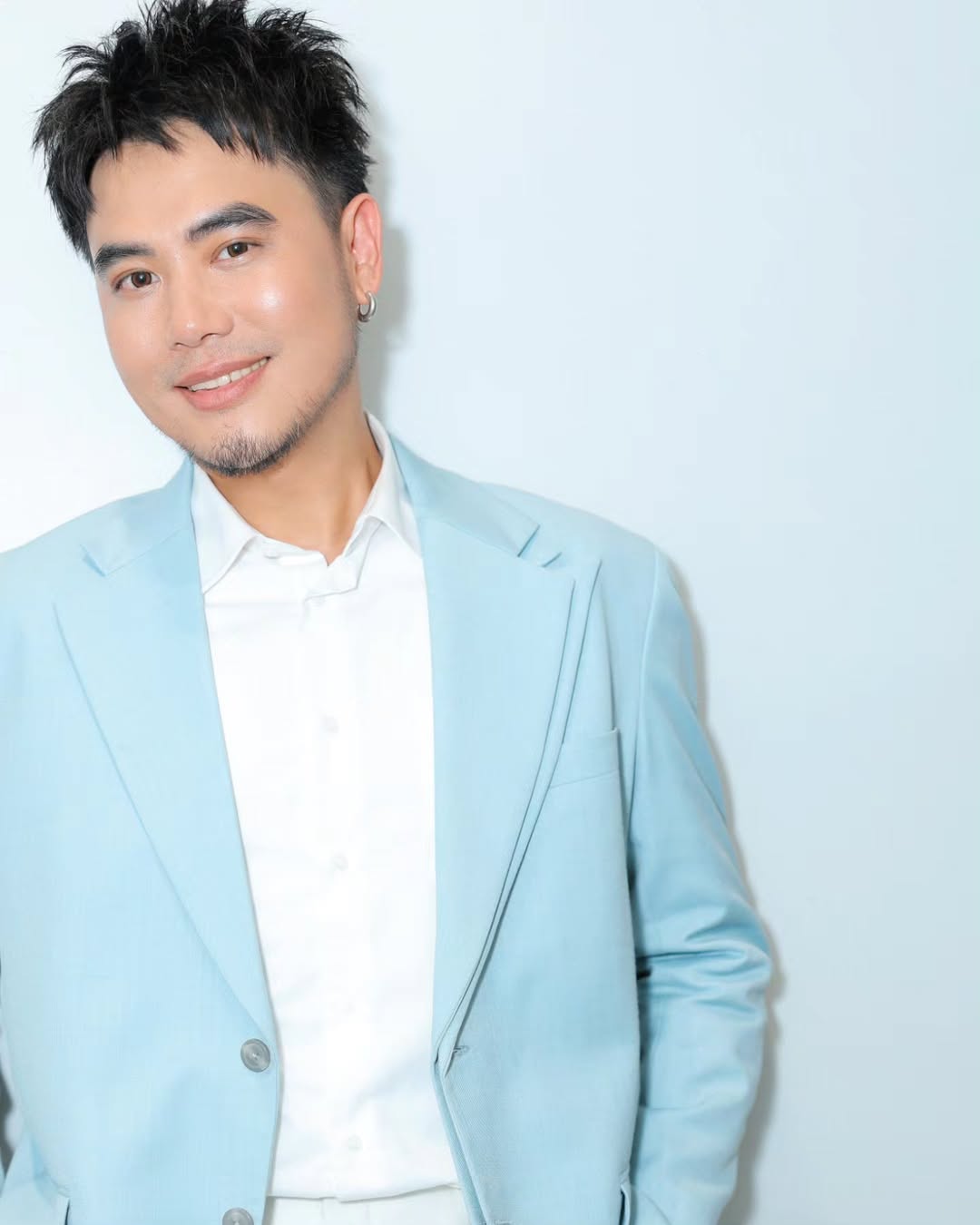 อ๋อง - เขมรัชต์ สุนทรนนท์