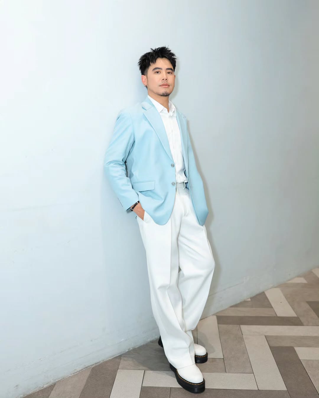 อ๋อง - เขมรัชต์ สุนทรนนท์