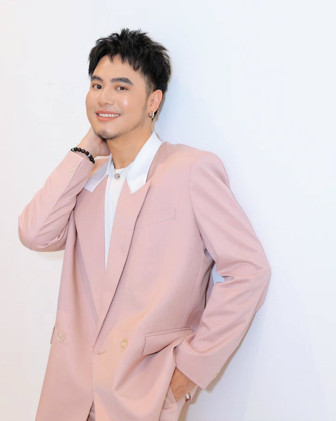 อ๋อง - เขมรัชต์ สุนทรนนท์
