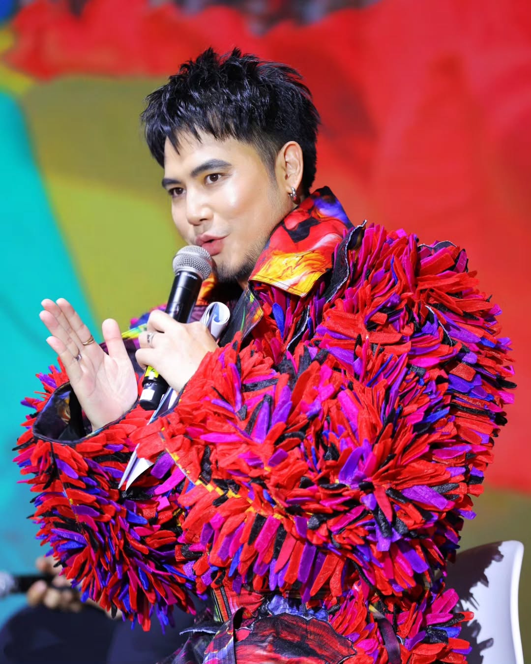 อ๋อง - เขมรัชต์ สุนทรนนท์