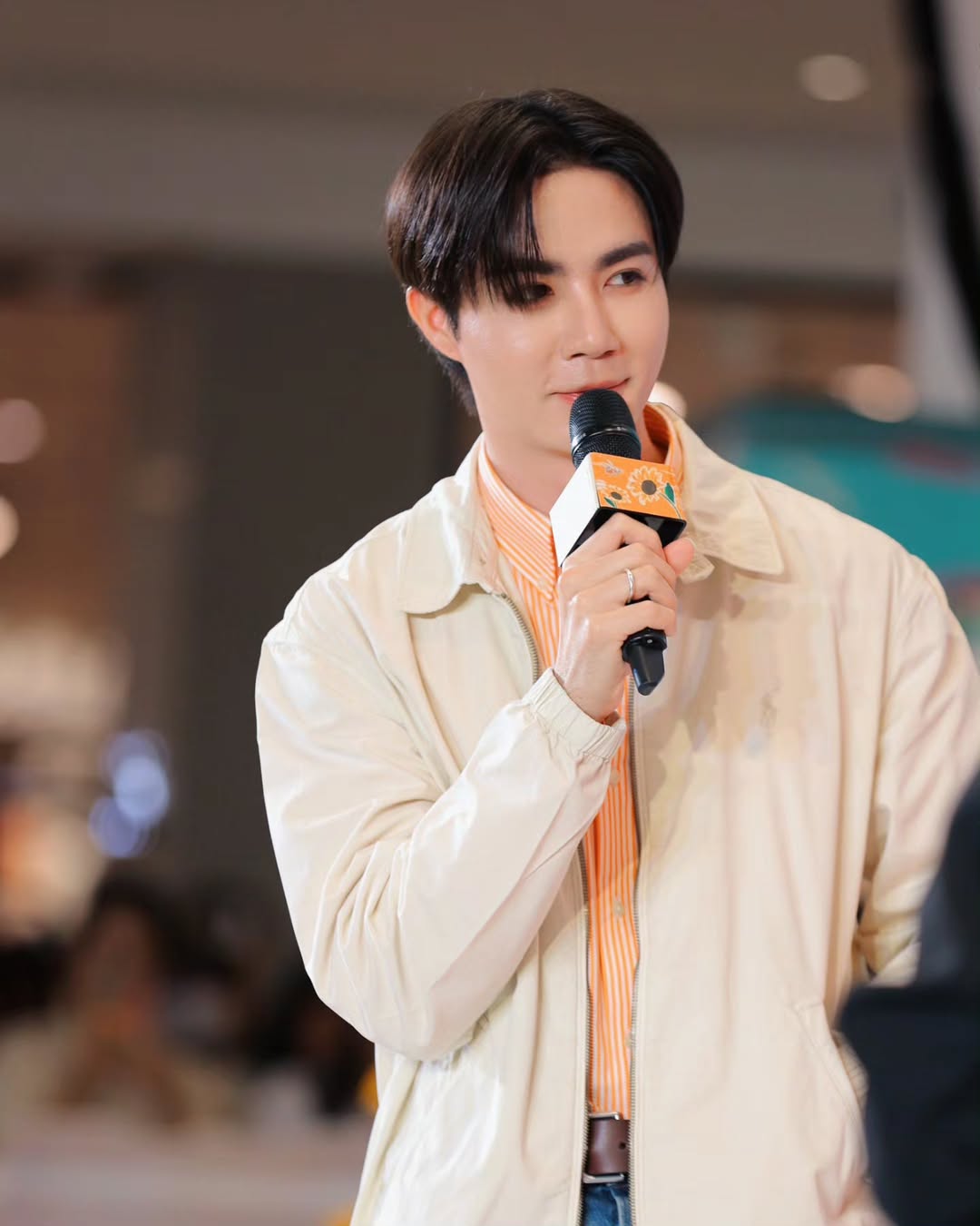 อ๋อง - เขมรัชต์ สุนทรนนท์